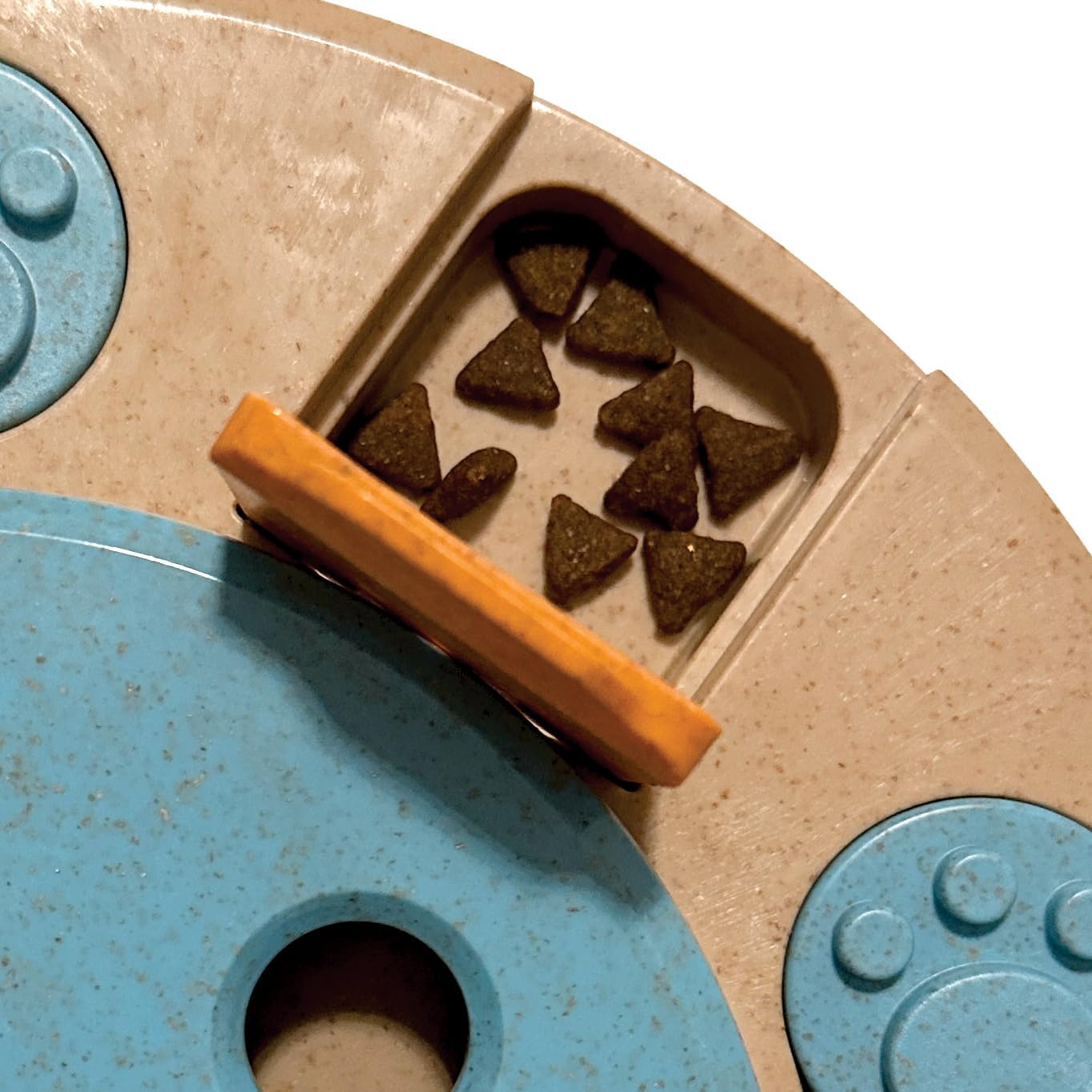fouFIT Hide n Seek Multi-Play Turntable Puzzle Treat Dispensing Toy for Dogs